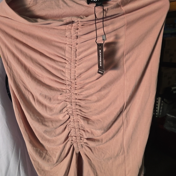 Pink Ruched Skirt - Picture 2 of 2